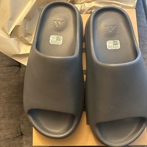 Yeezy Slides